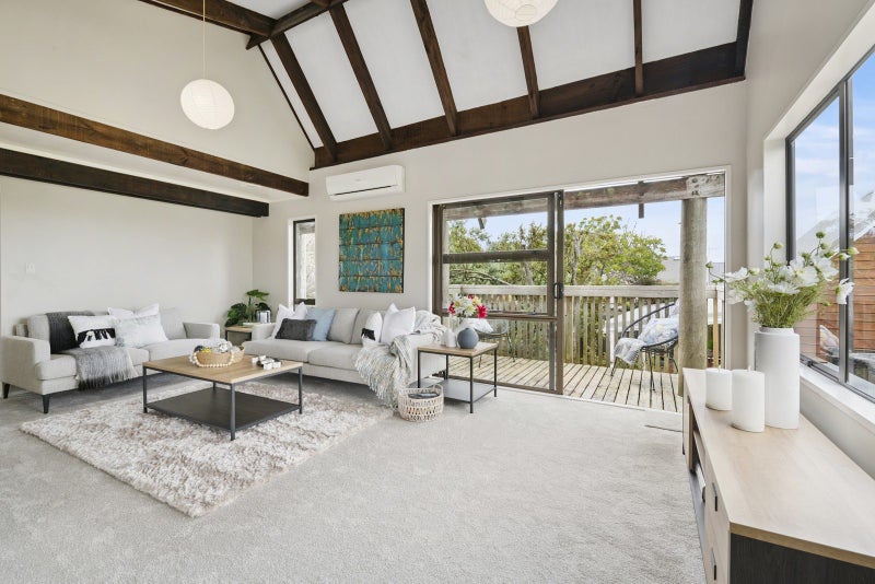 19 Shakespear Road, Army Bay, Whangaparaoa - Carousel 1