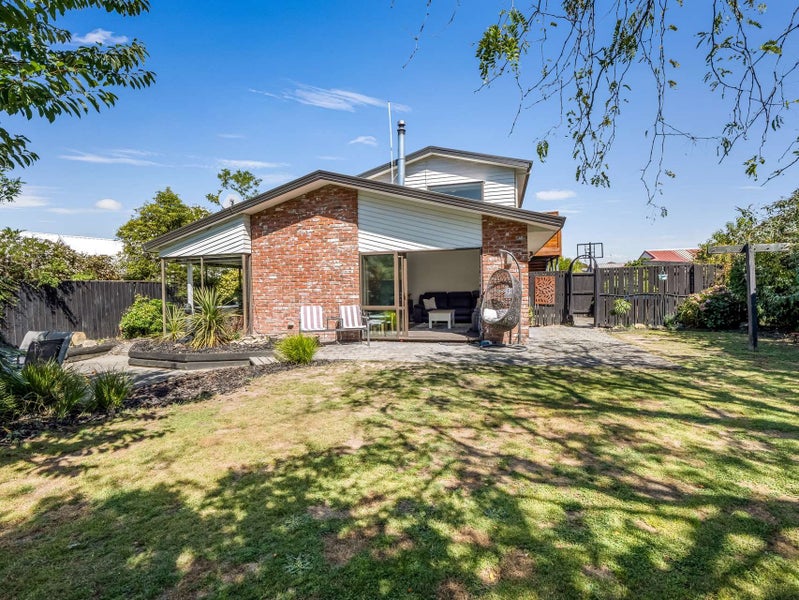 9 Ludlow Place, Parklands, Christchurch - Carousel 1