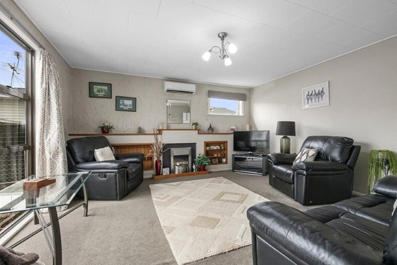 7 Kowhai Avenue, Ebdentown, Upper Hutt - Carousel 2