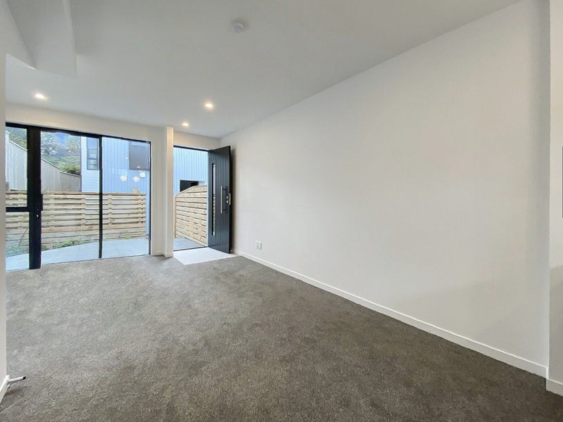 7/1 Elliott Street, Johnsonville, Wellington - Carousel 2