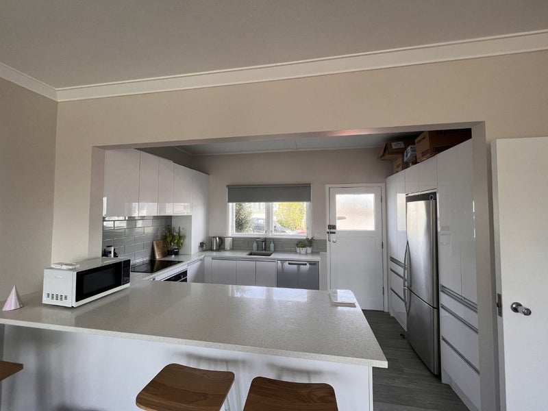 76B Thompson Street, Mount Cook, Wellington - Carousel 1