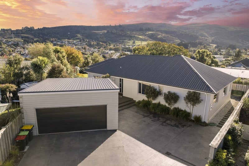 140 Lynn Street, Wakari, Dunedin - Carousel 1