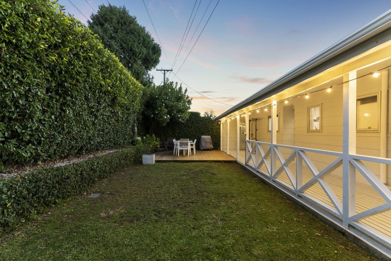 77 Tramway Road, Beach Haven, Auckland - Carousel 1