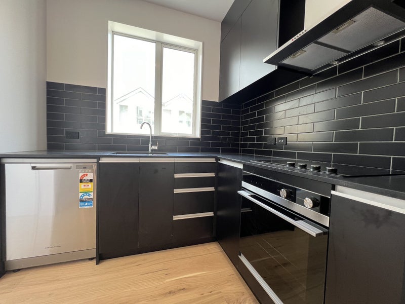 3/30 Pirie Street, Mount Victoria, Wellington - Carousel 2