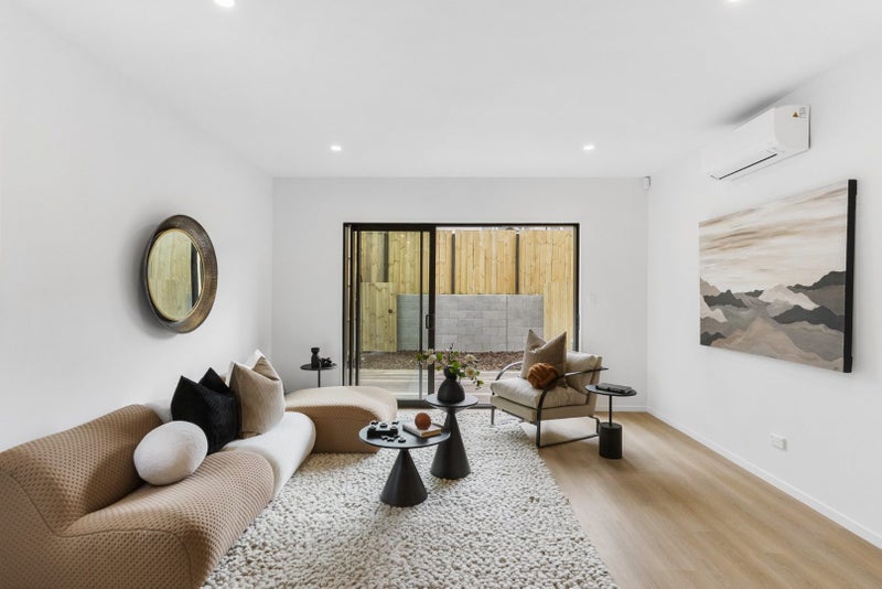 10/63B Owairaka Avenue, Mount Albert, Auckland - Carousel 1