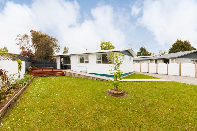 28 Escort Grove, Awapuni, Palmerston North - Carousel 22