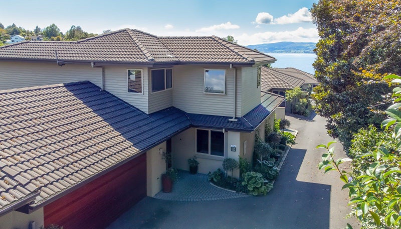 117B Kawaha Point Road, Kawaha Point, Rotorua - Carousel 1