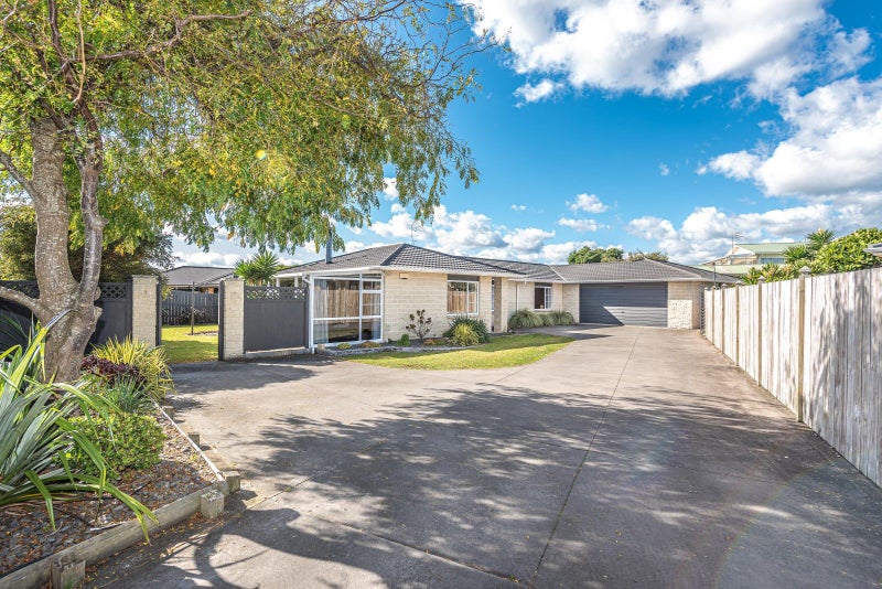 21 Waharua Place, Tawhero, Whanganui - Carousel 1