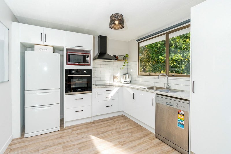 58 Garnett Avenue, Forest Lake, Hamilton - Carousel 2