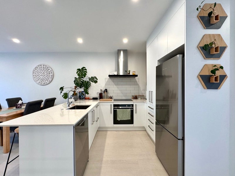 14 Juniper Drive, Rosehill, Papakura - Carousel 2