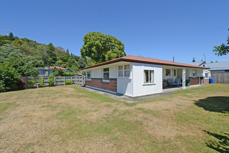 1015 Fergusson Drive, Clouston Park, Upper Hutt - Carousel 2