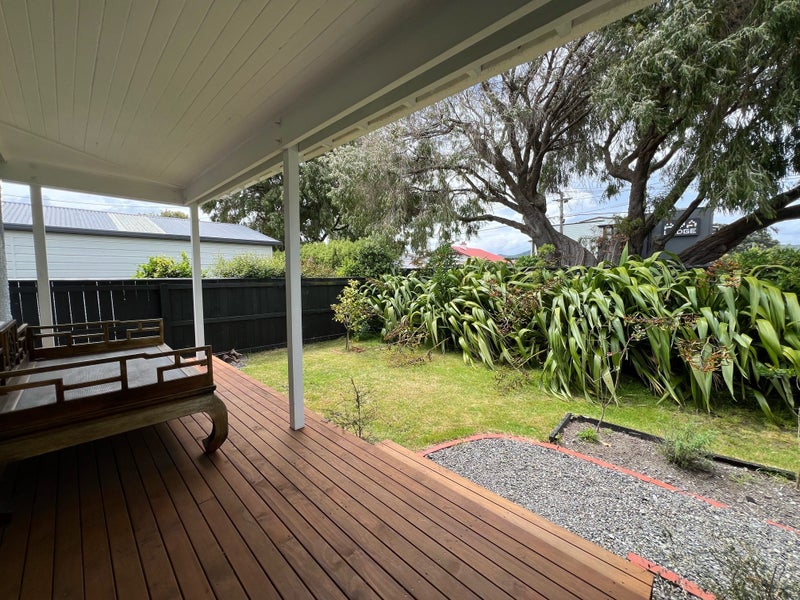 35 Cuba Street, Petone, Lower Hutt - Carousel 31