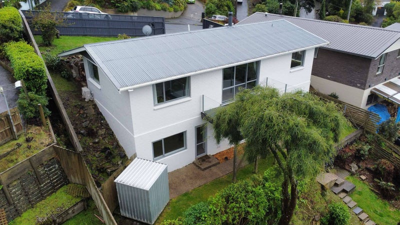 17 Larkins Street, Helensburgh, Dunedin - Carousel 1