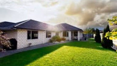 232 Cumberland Drive, Flagstaff, Hamilton - Carousel 1