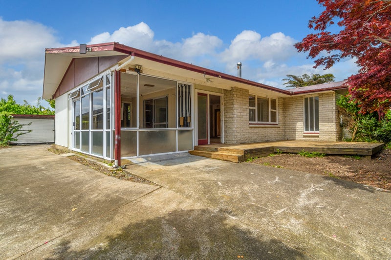 12 Manley Grove, Gate Pa, Tauranga - Carousel 1