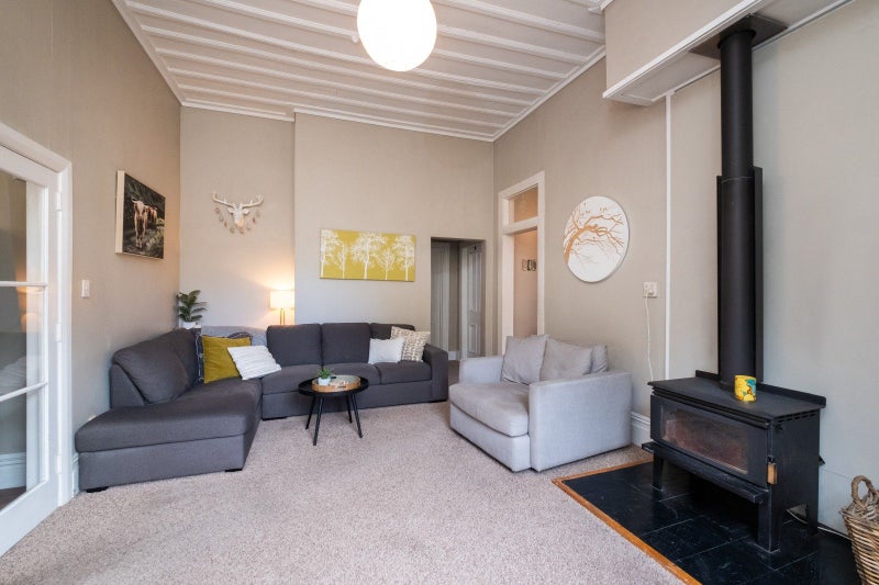 11A Main Street, Hospital Hill, Napier - Carousel 1