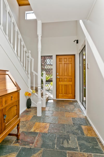 2/11 Faulkner Road, Northcote Point, Auckland - Carousel 2