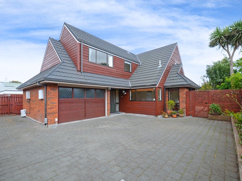 65A Totara Crescent, Woburn, Lower Hutt - Carousel 1