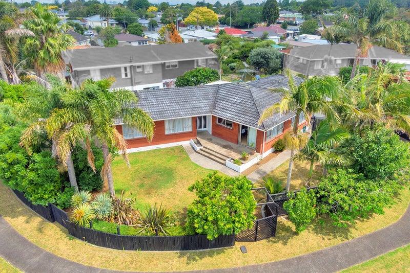 6 Hazeldene Place, Opaheke, Papakura - Carousel 2