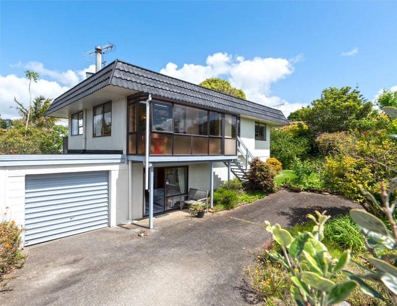 2/23 Nile Road, Milford, Auckland - Carousel 1