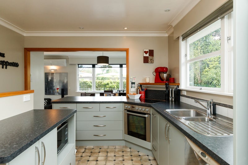 68 Pitama Road, Awapuni, Palmerston North - Carousel 2