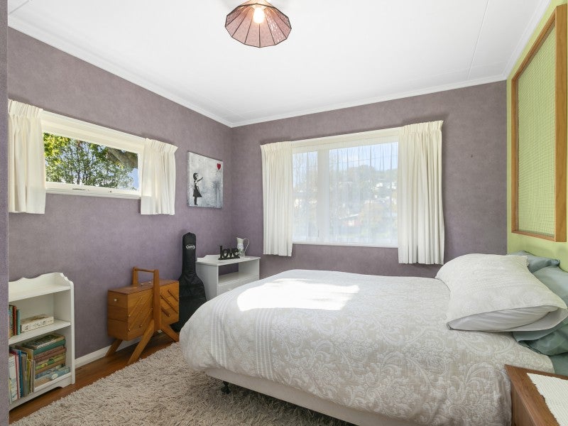 485 Riverside Drive, Fairfield, Lower Hutt - Carousel 2