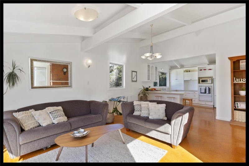 19A Woodmancote Rd, Khandallah, Wellington - Carousel 2