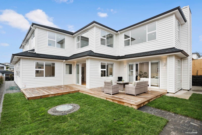 30 Lagonda Rise, Oteha, Auckland - Carousel 2