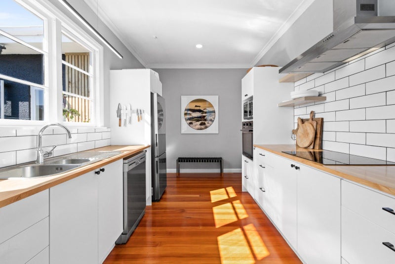 909 Gordon Road, Raureka, Hastings - Carousel 2