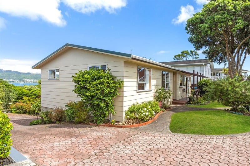 20 Cassley Crescent, Papakowhai, Porirua - Carousel 2