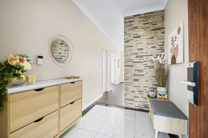 1 Remana Crescent, Huapai, Kumeu - Carousel 2