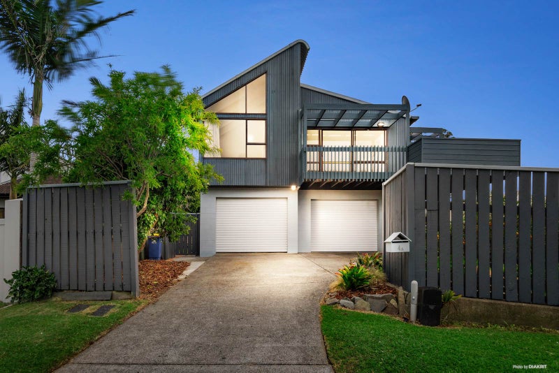 1/4 Bournemouth Terrace, Murrays Bay, Auckland - Carousel 1