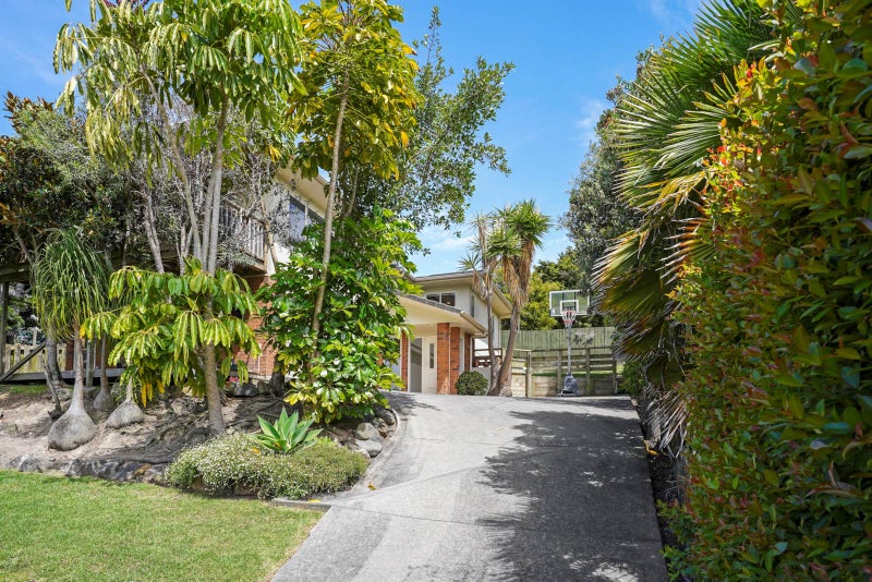 28A Holt Avenue, Torbay, Auckland - Carousel 2