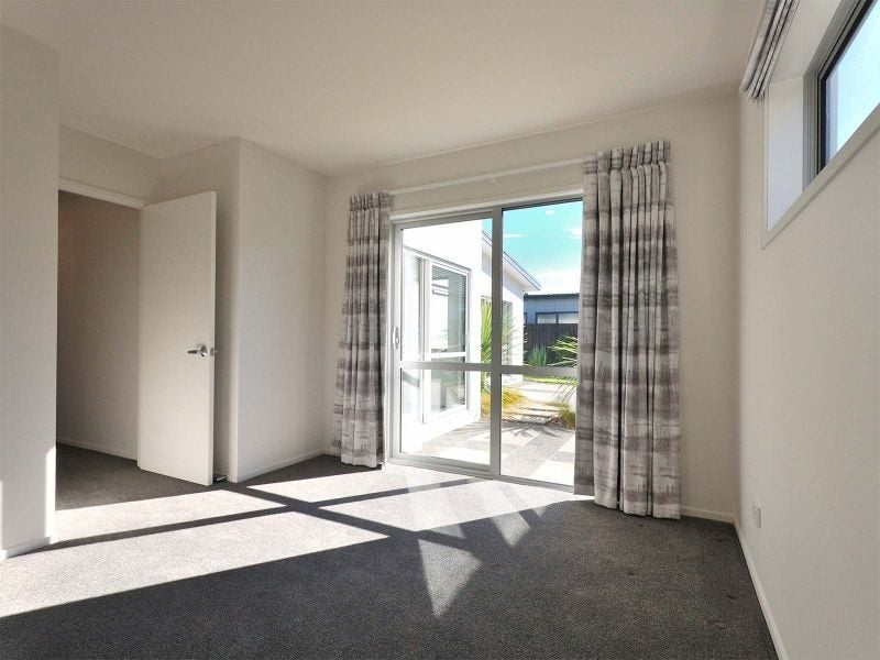 27 Prestons Park Drive, Marshland, Christchurch - Carousel 13