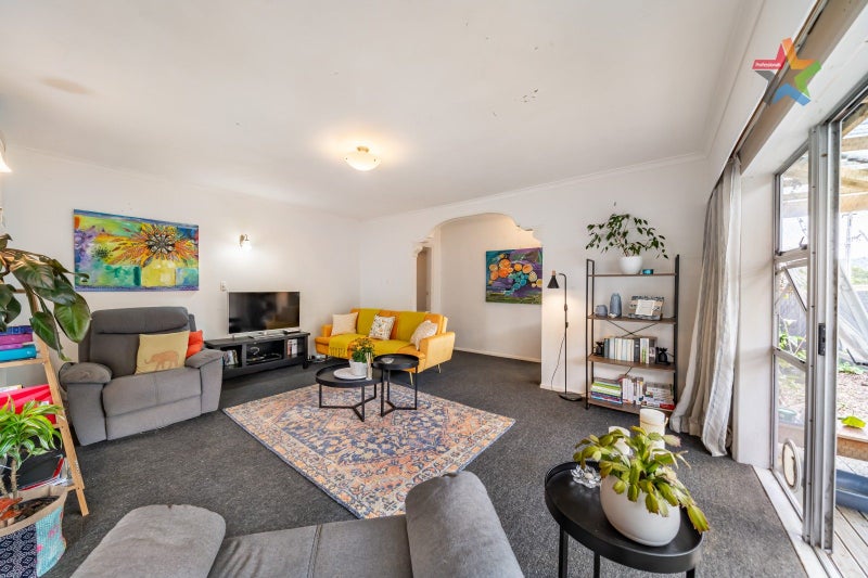 94 Horoeka Street, Stokes Valley, Lower Hutt - Carousel 2