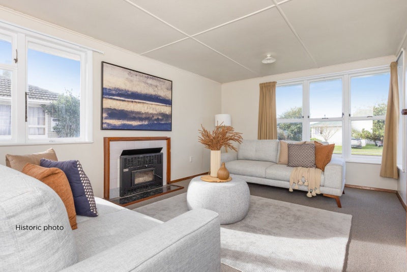 80 Lipscombe Crescent, Havelock North, Havelock North - Carousel 2