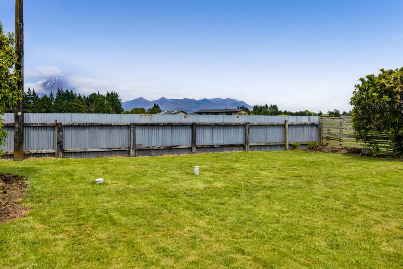 1138 Junction Road, Egmont Village, Inglewood - Carousel 19
