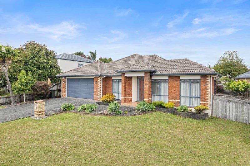 31 Newbliss Crescent, East Tamaki Heights, Auckland - Carousel 2