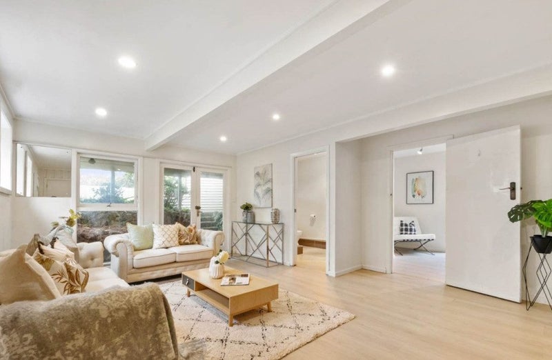 92 Mount Royal Avenue, Mount Albert, Auckland - Carousel 2