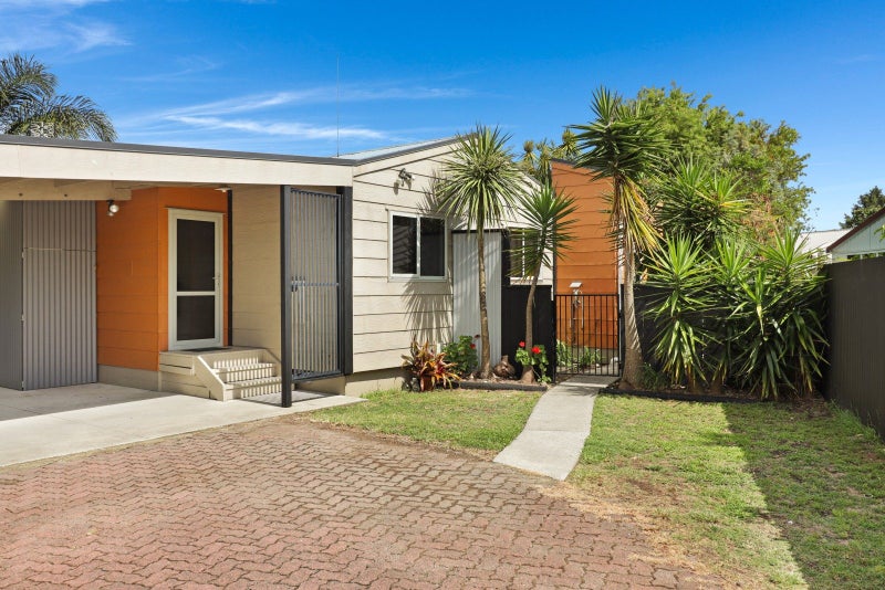 4B Garnet Drive, Papamoa Beach, Papamoa - Carousel 1