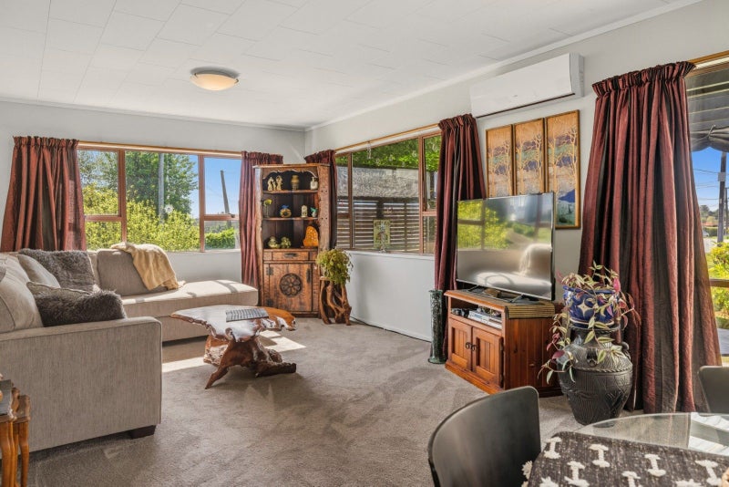 7B Wylie Street, Gate Pa, Tauranga - Carousel 1