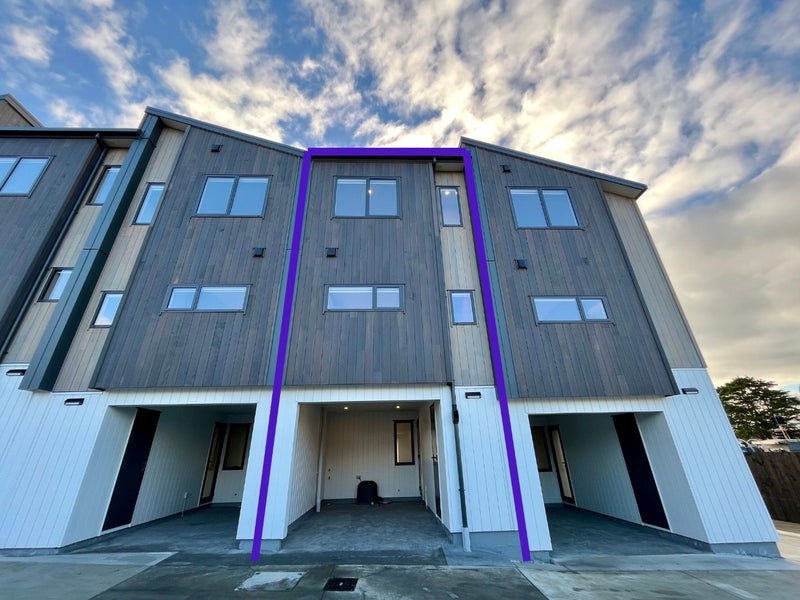 2/506 Glenfield Road, Bayview, Auckland - Carousel 24