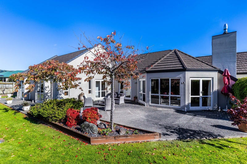 10 Glentui Place, Waikawa, Picton - Carousel 2