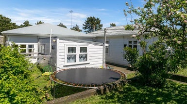 30 Lavaud Street, Berhampore, Wellington - Carousel 1