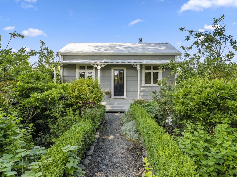 90 Cemetery Road, Sanson, Palmerston North - Carousel 2