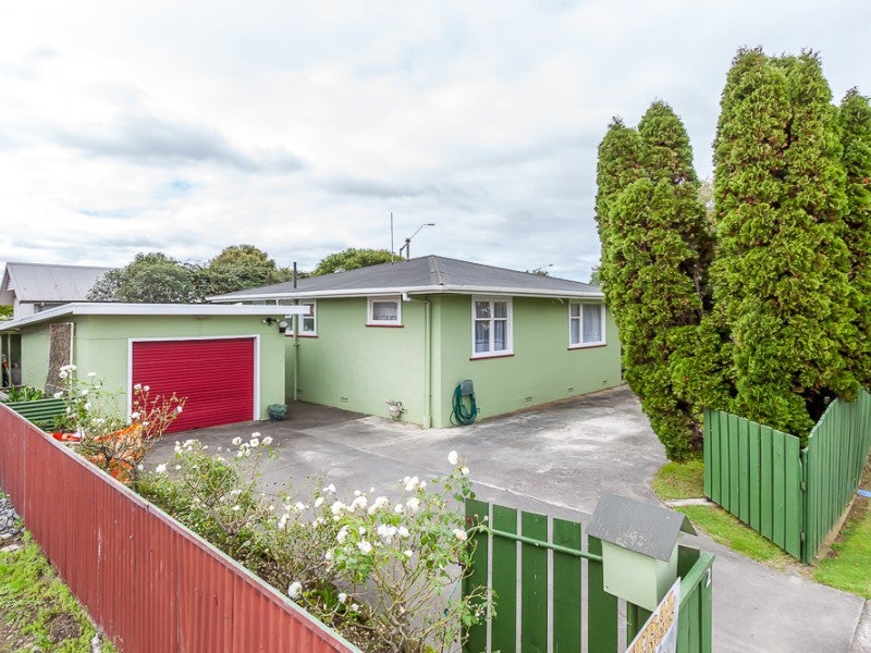 2 Oriana Place, Highbury, Palmerston North - Carousel 21