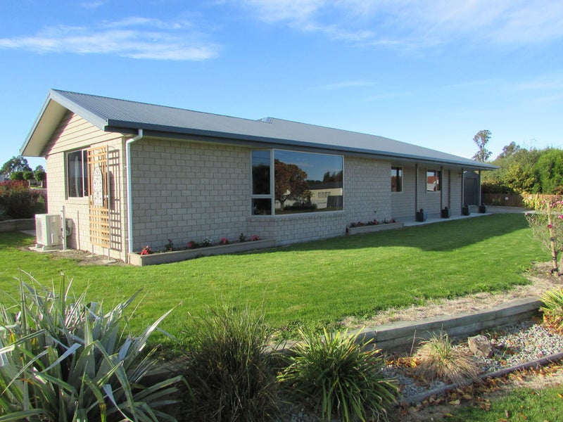 56 Essex Street, Weston, Oamaru - Carousel 2