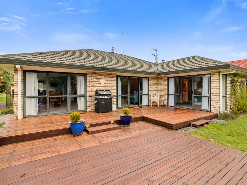 22 Edward Payton Grove, Pukehangi, Rotorua - Carousel 13