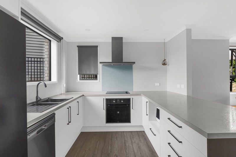 14 Discovery Place, Marfell, New Plymouth - Carousel 2