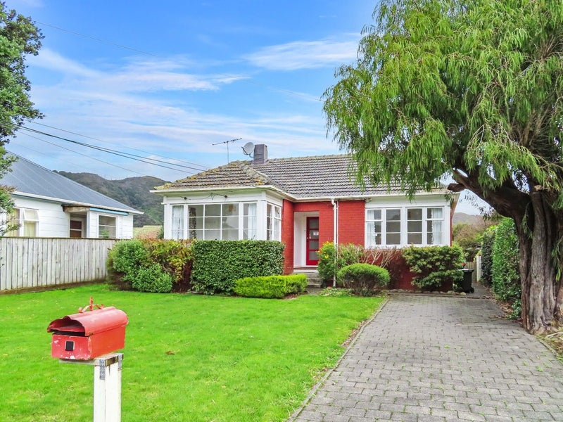 3 Bryant Grove, Taita, Lower Hutt - Carousel 13